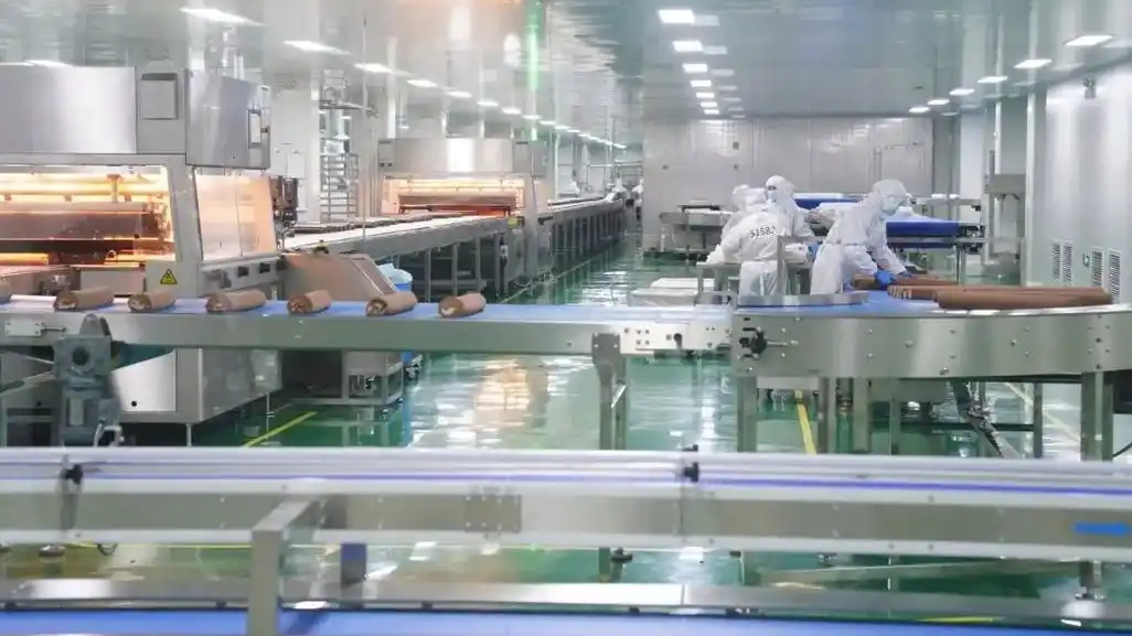 别让叉车“卡”了食品厂的脖子！看某食品厂如何搞定搬运“食”尚圈